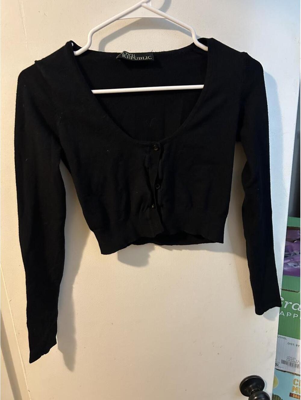 Love Republic Black cropped button up cardigan  size M